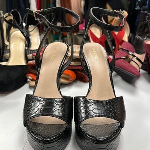 Size 9 Platform - Black Crocodile Print